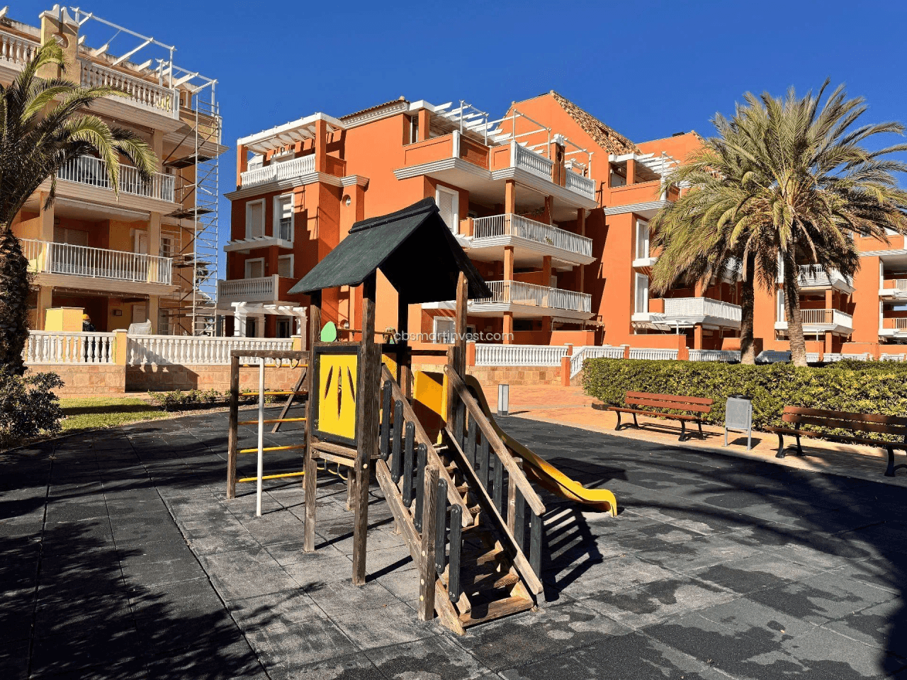 Apartamento en primera linea de playa en Las Marinas, Dénia
