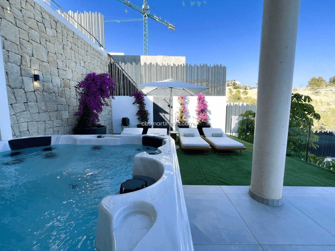 Impresionante villa moderna con vistas al mar