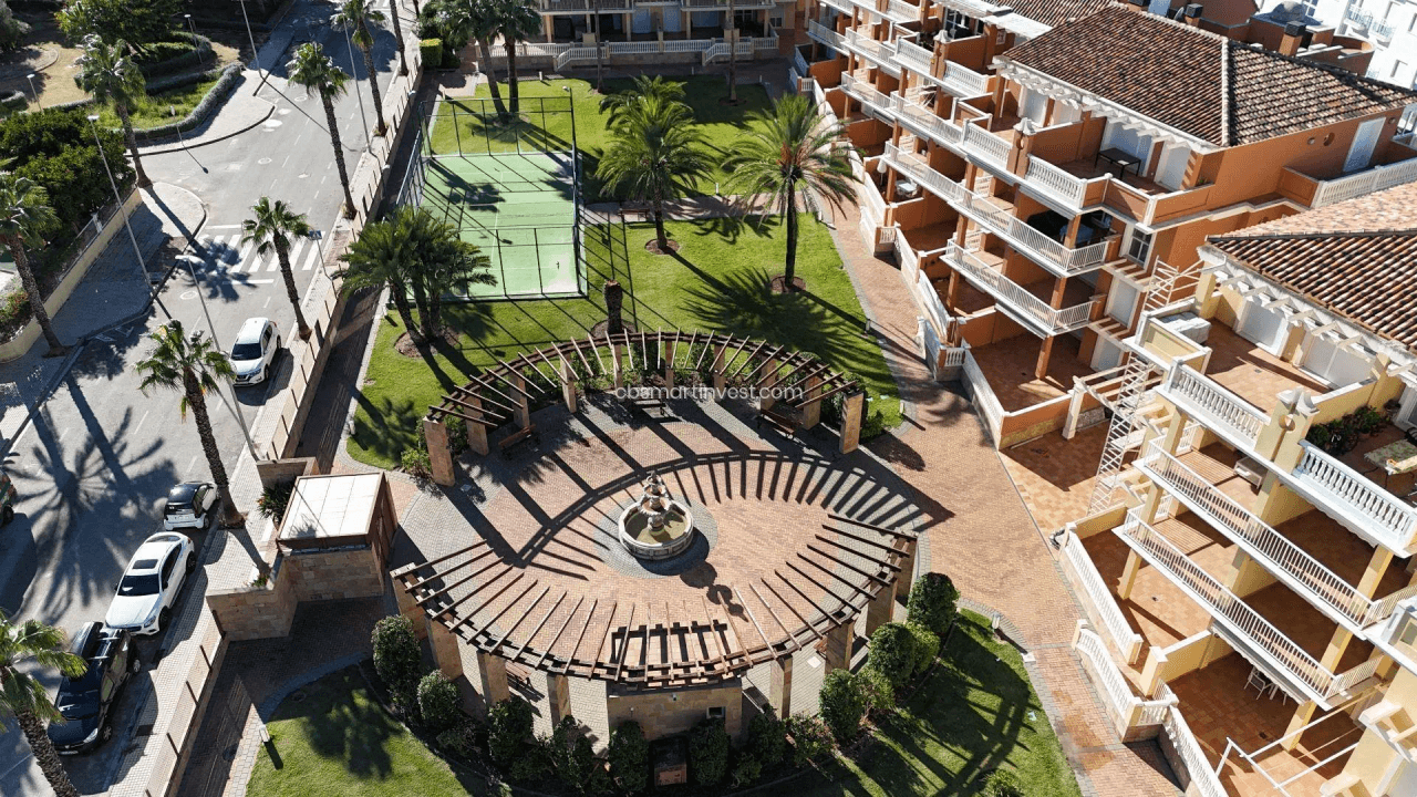 Apartamento en primera linea de playa en Las Marinas, Dénia