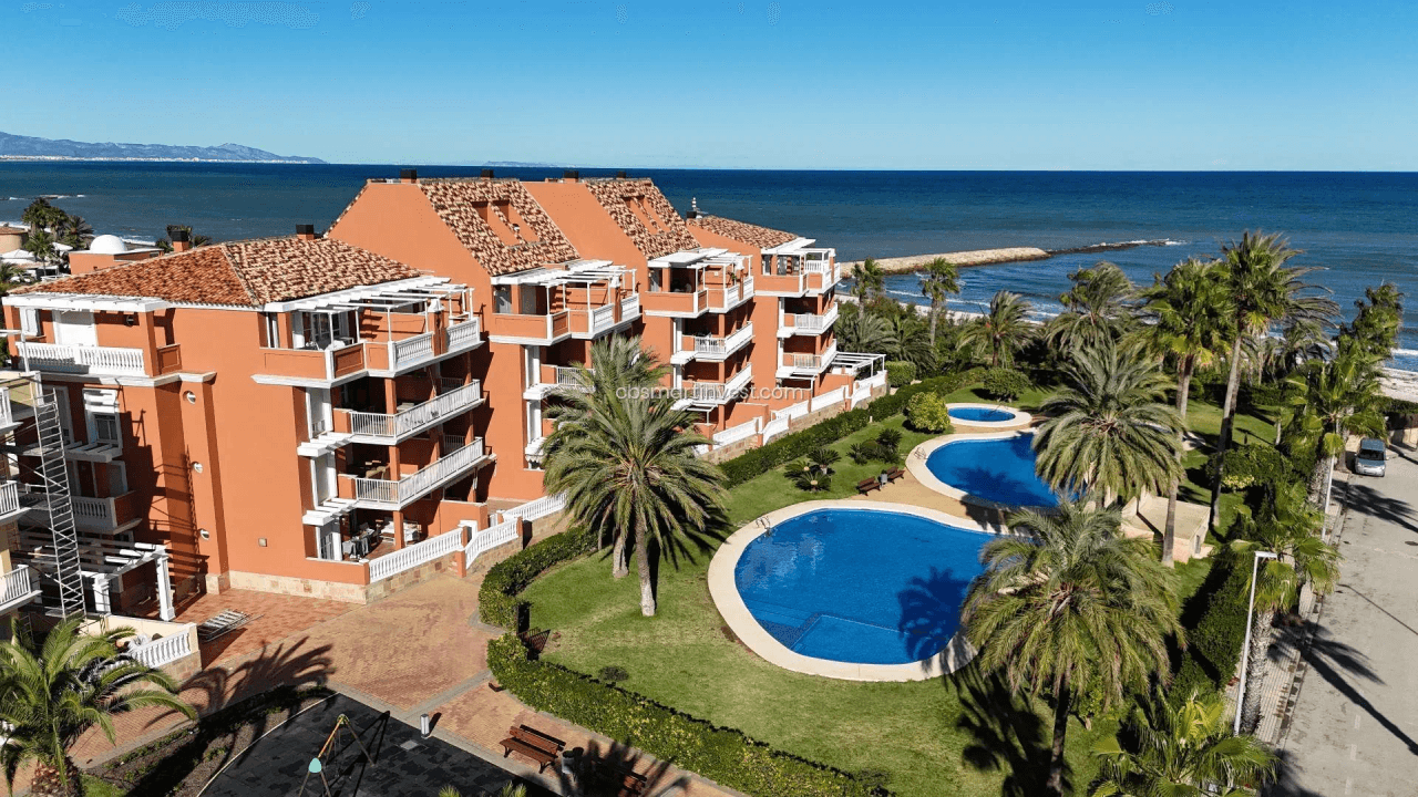 Apartamento en primera linea de playa en Las Marinas, Dénia