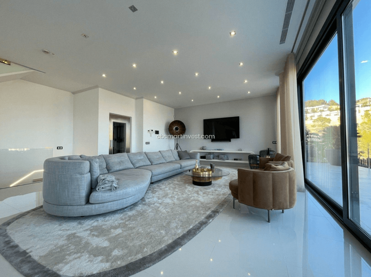 Impresionante villa moderna con vistas al mar