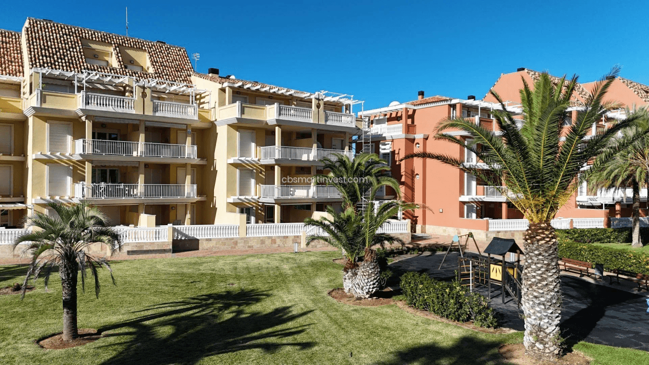 Apartamento en primera linea de playa en Las Marinas, Dénia