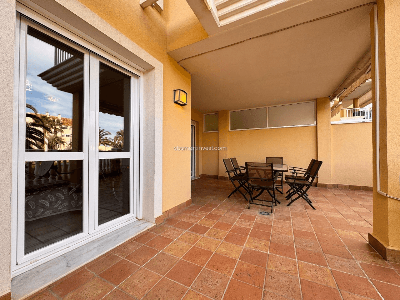 Apartamento en primera linea de playa en Las Marinas, Dénia