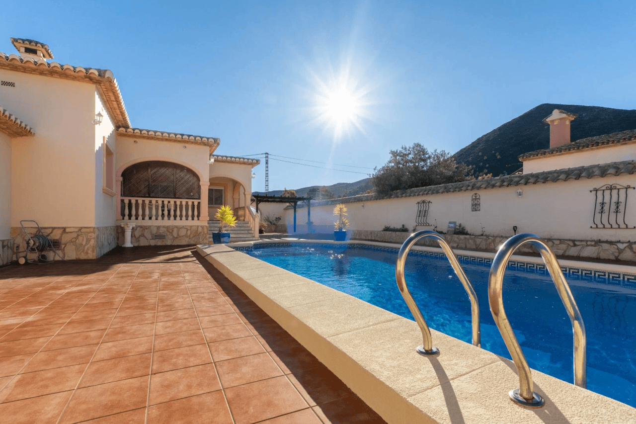 Villa til salg i Jalon