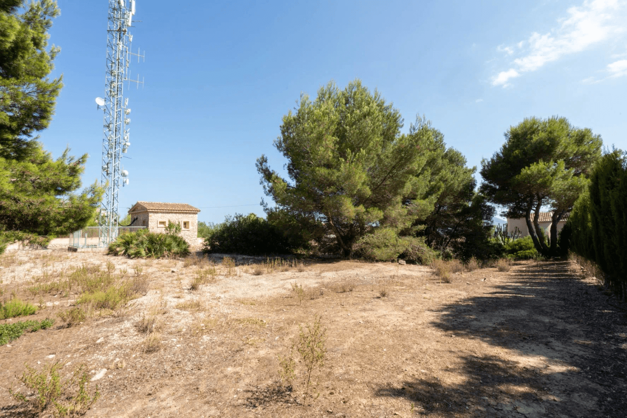 Land en venta en Javea