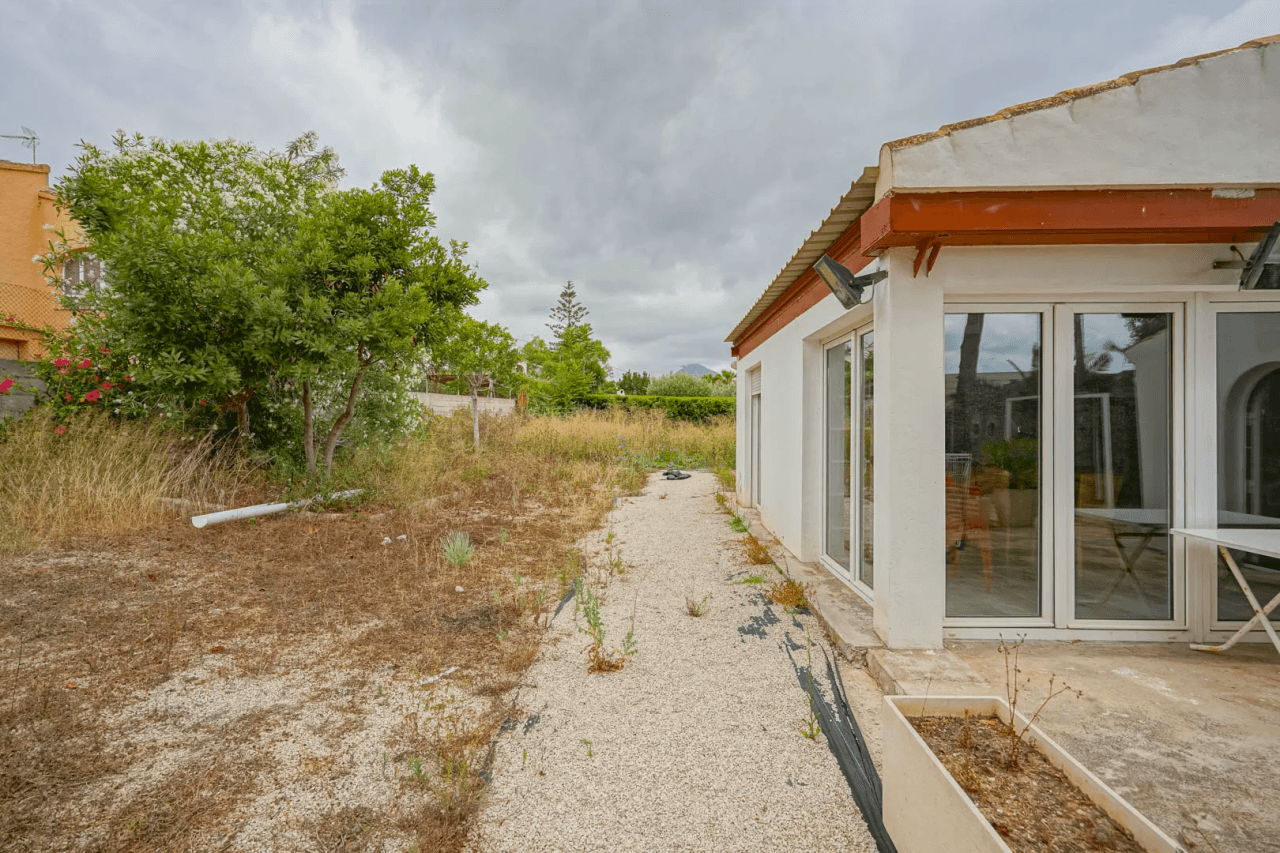 Land en venta en Javea