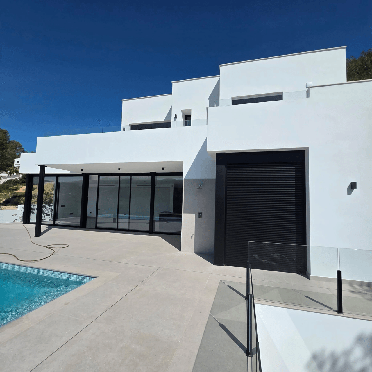 Villa de nueva construcción lista para entrar a vivir