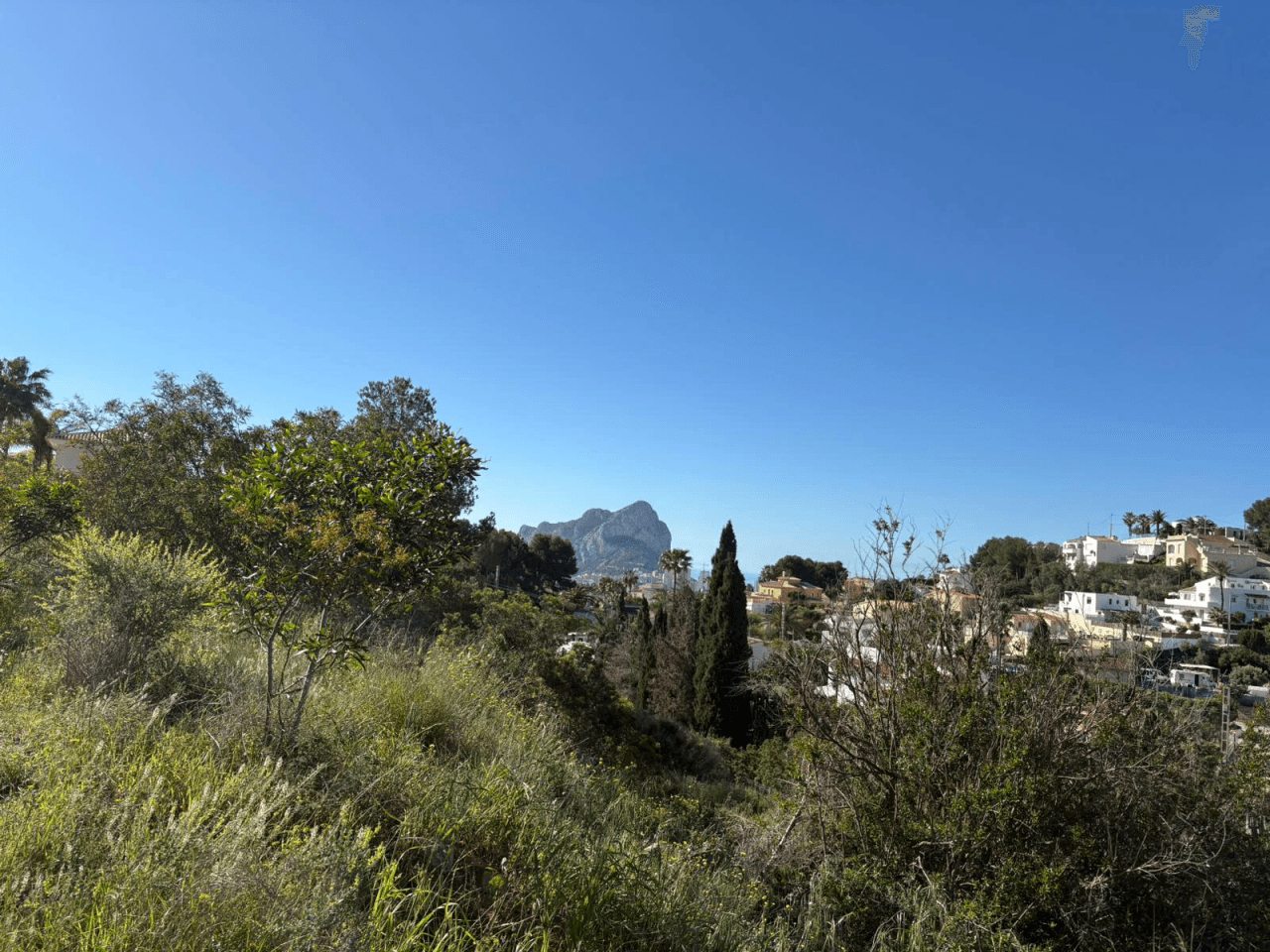 Parcela con vistas al mar en Calpe