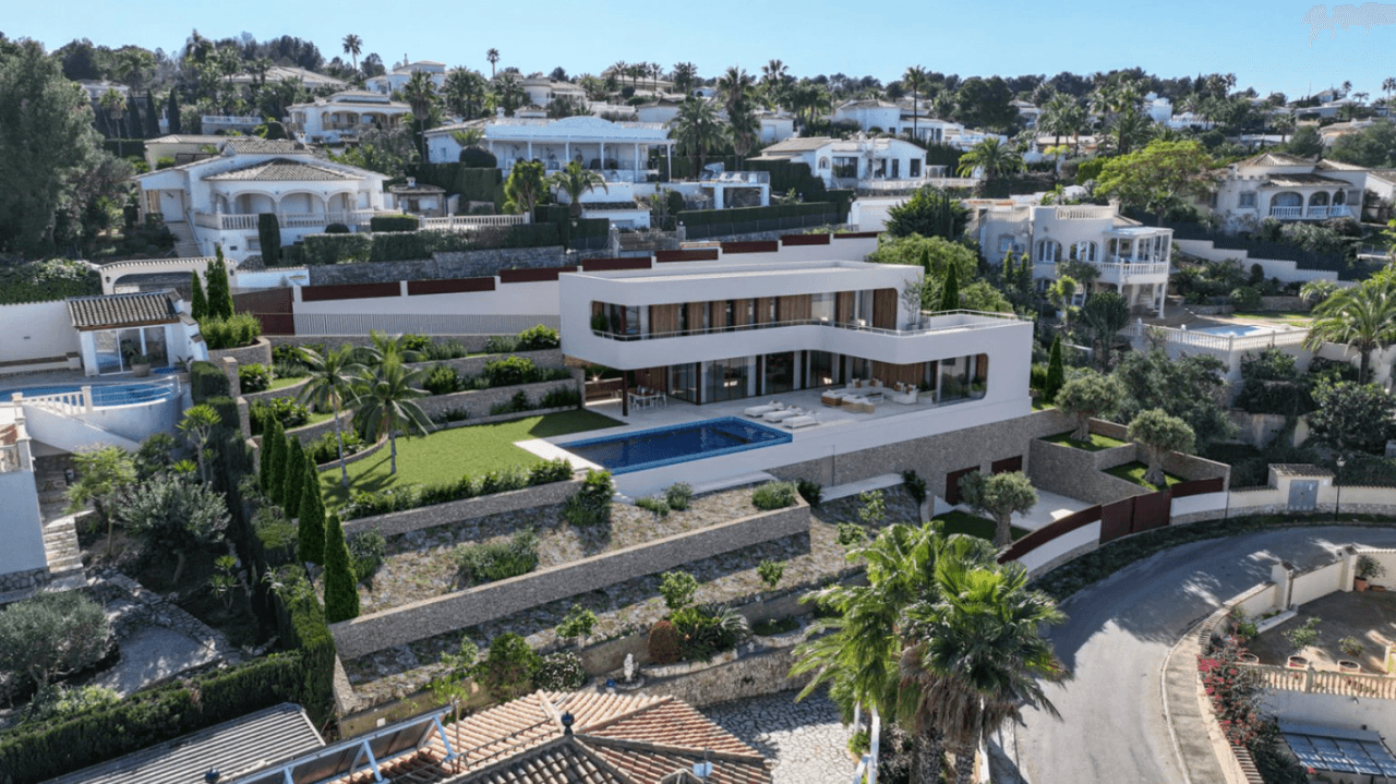 Proyecto con licencia. Nuevo proyecto de villa moderna en Denia