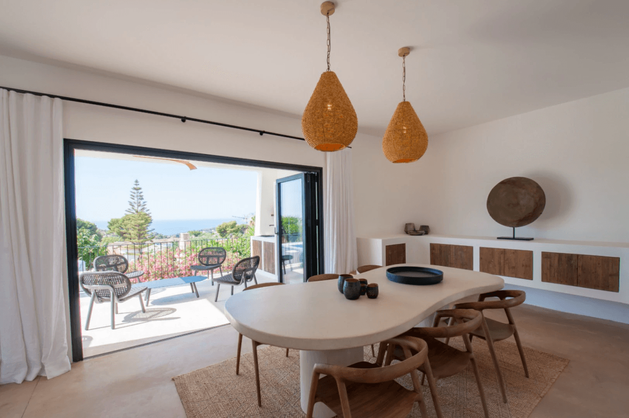 Moderna villa de lujo con vistas al mar en venta en Moraira