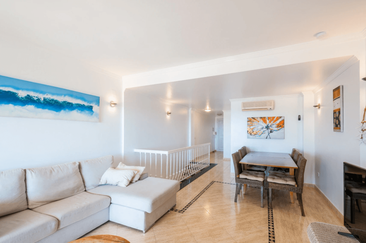Apartamento con vista panorámica al mar a 100 metros de la playa