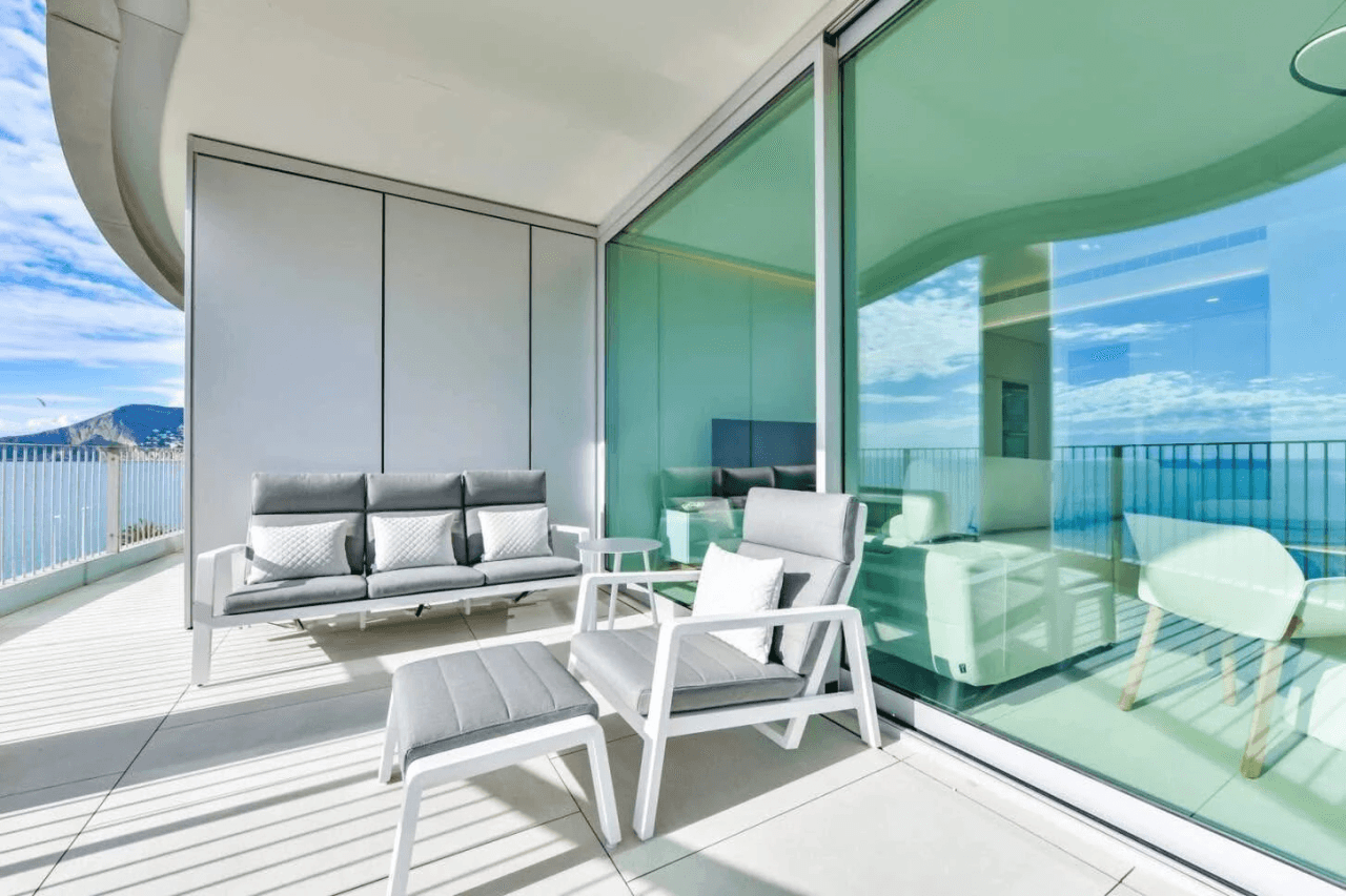 Exclusiva y privada apartamento en primera línea de mar en Calpe