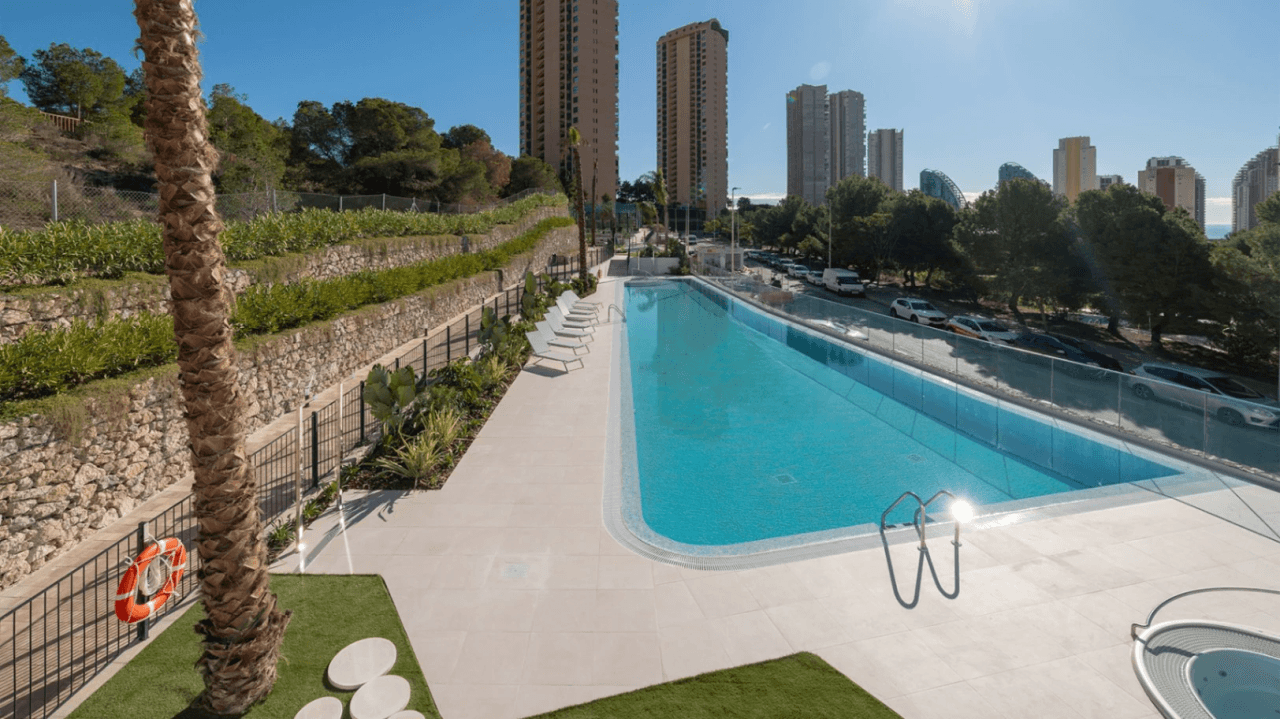 Apartamentos de obra nueva con excelentes zonas comunes en Benidorm