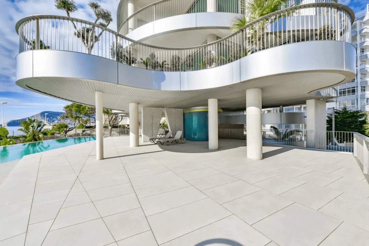 Exclusiva y privada apartamento en primera línea de mar en Calpe