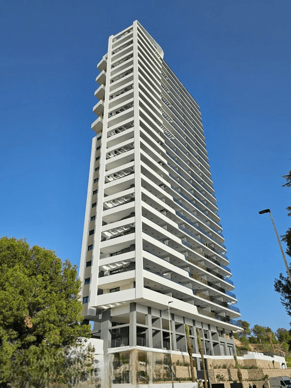 Apartamentos de obra nueva con excelentes zonas comunes en Benidorm