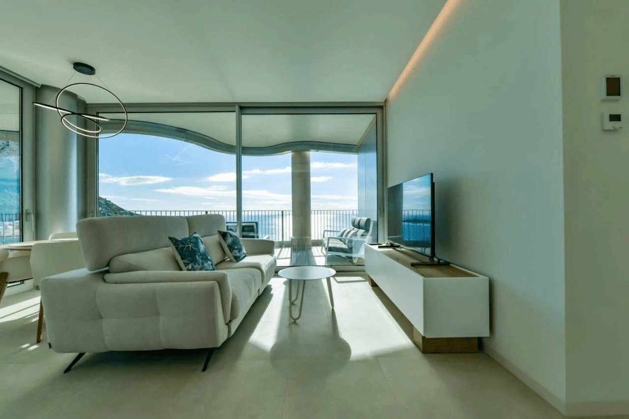 Exclusiva y privada apartamento en primera línea de mar en Calpe