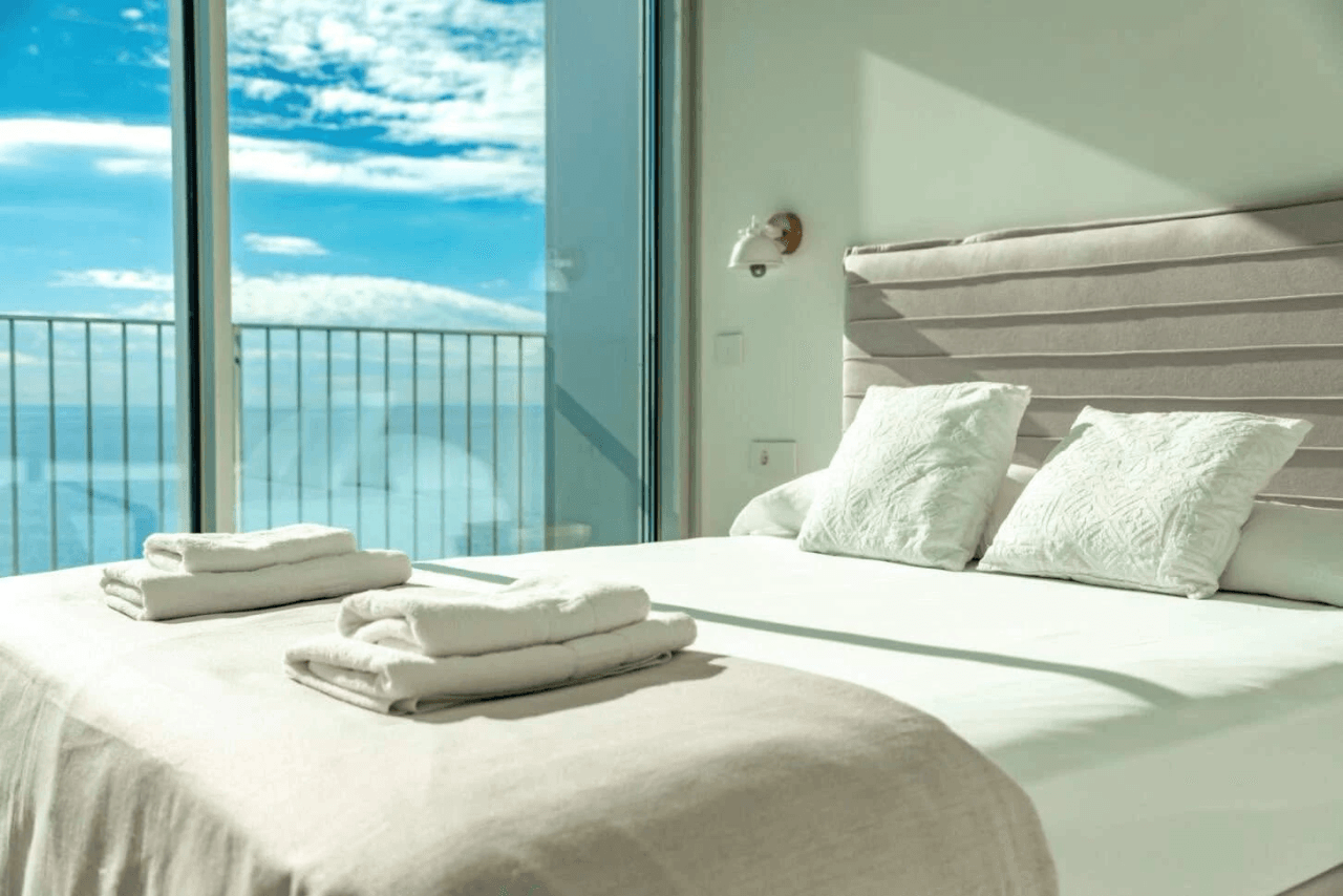 Exclusiva y privada apartamento en primera línea de mar en Calpe