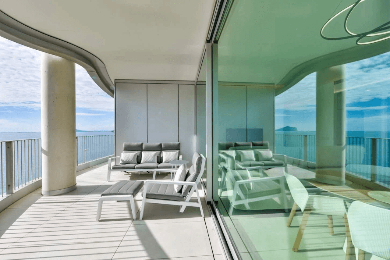 Exclusiva y privada apartamento en primera línea de mar en Calpe