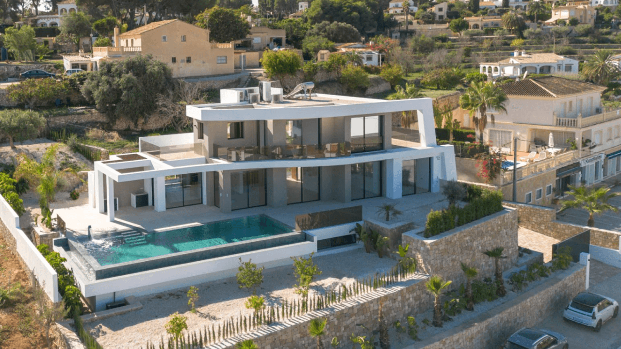Villa de lujo a un paso del mar