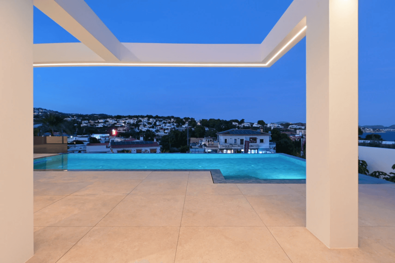 Villa de lujo a un paso del mar