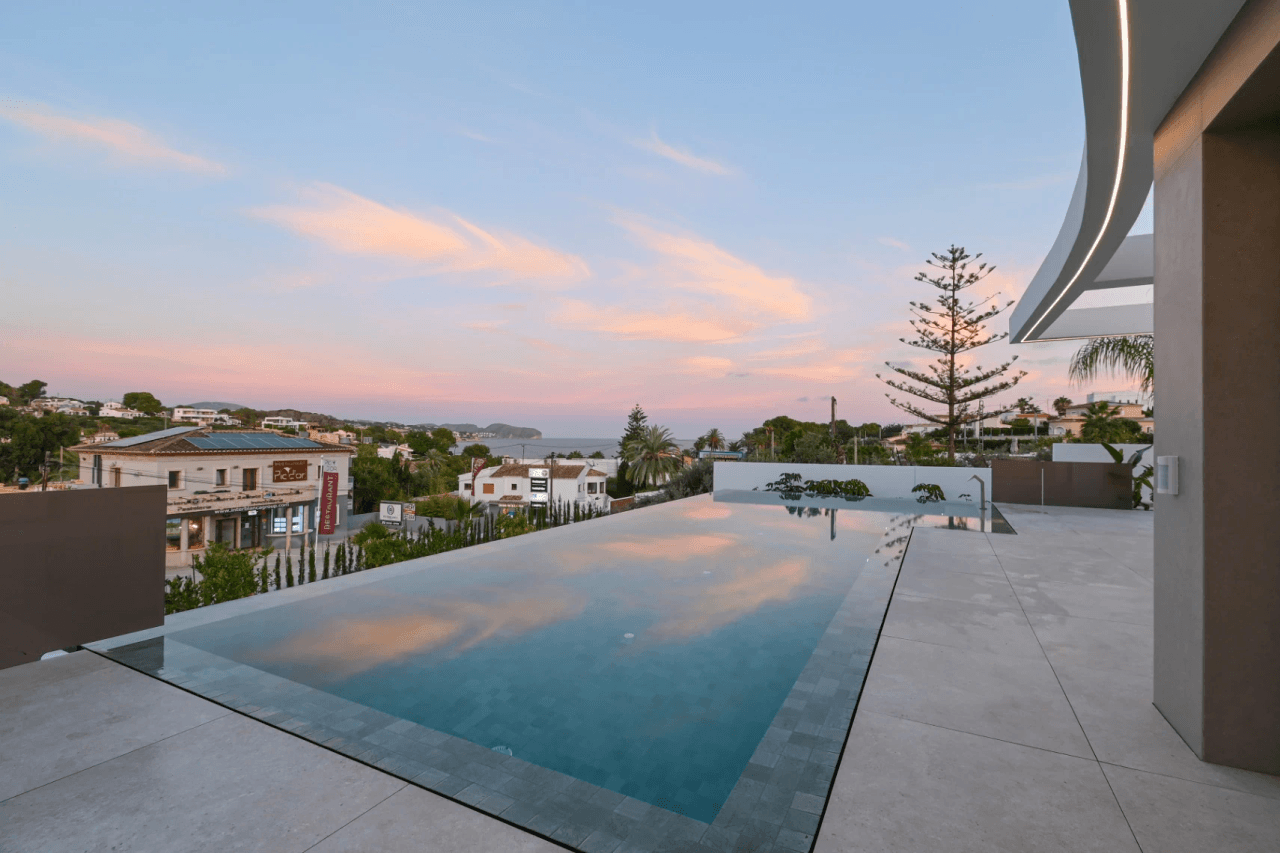 Villa de lujo a un paso del mar
