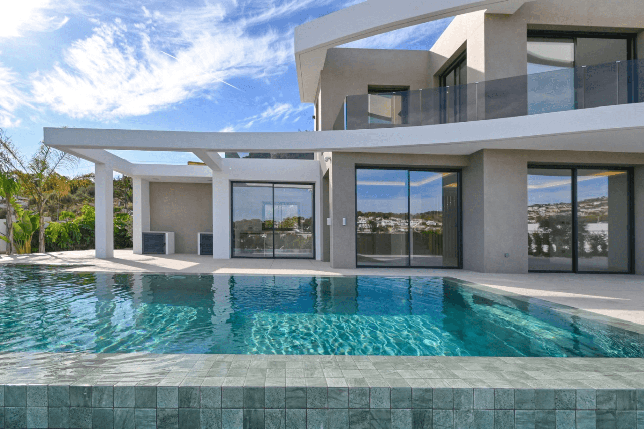 Villa de lujo a un paso del mar