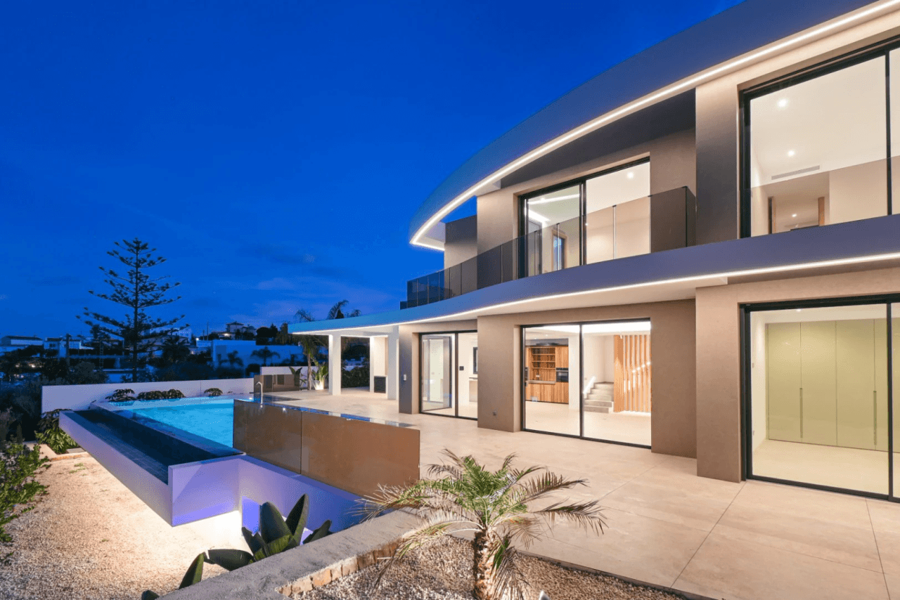 Villa de lujo a un paso del mar