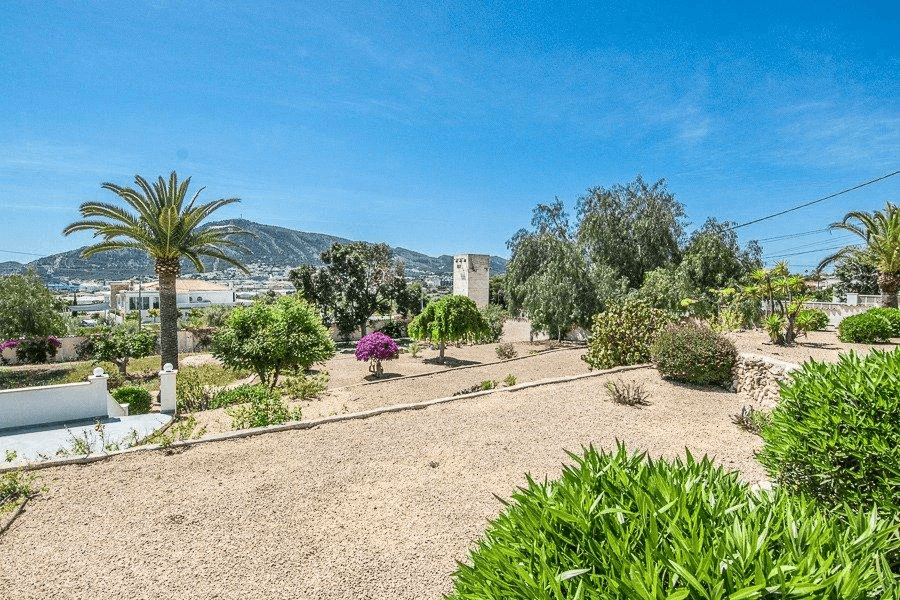 Espaciosa villa moderna con vistas al mar cerca de la costa de Altea