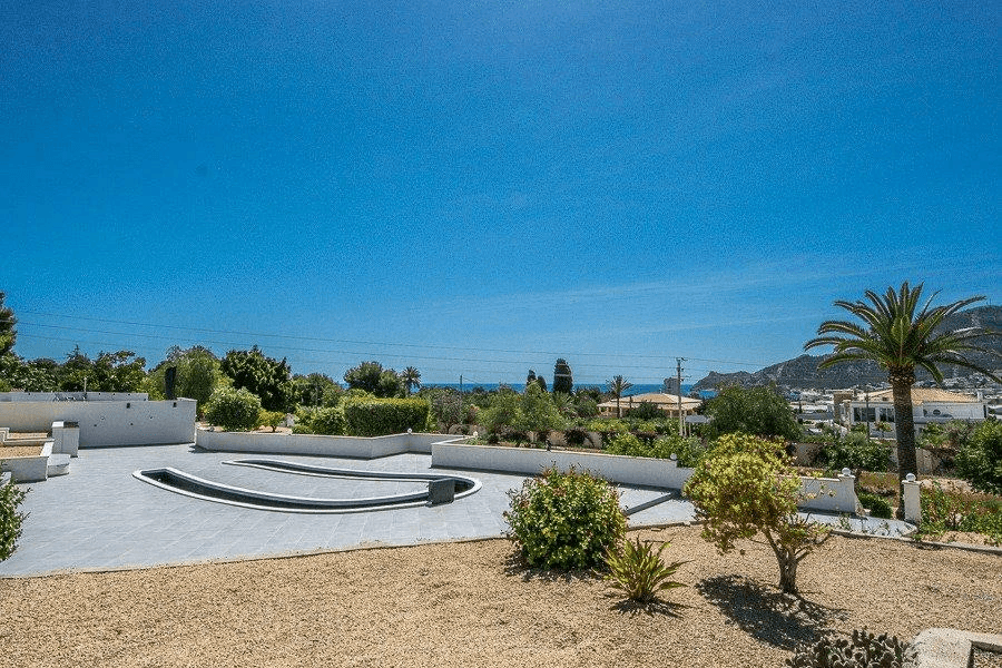 Espaciosa villa moderna con vistas al mar cerca de la costa de Altea
