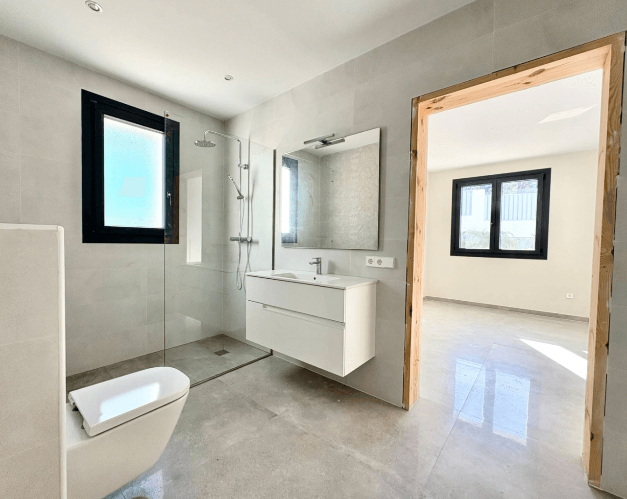 Villa nueva moderna con vistas al Montgo en Javea