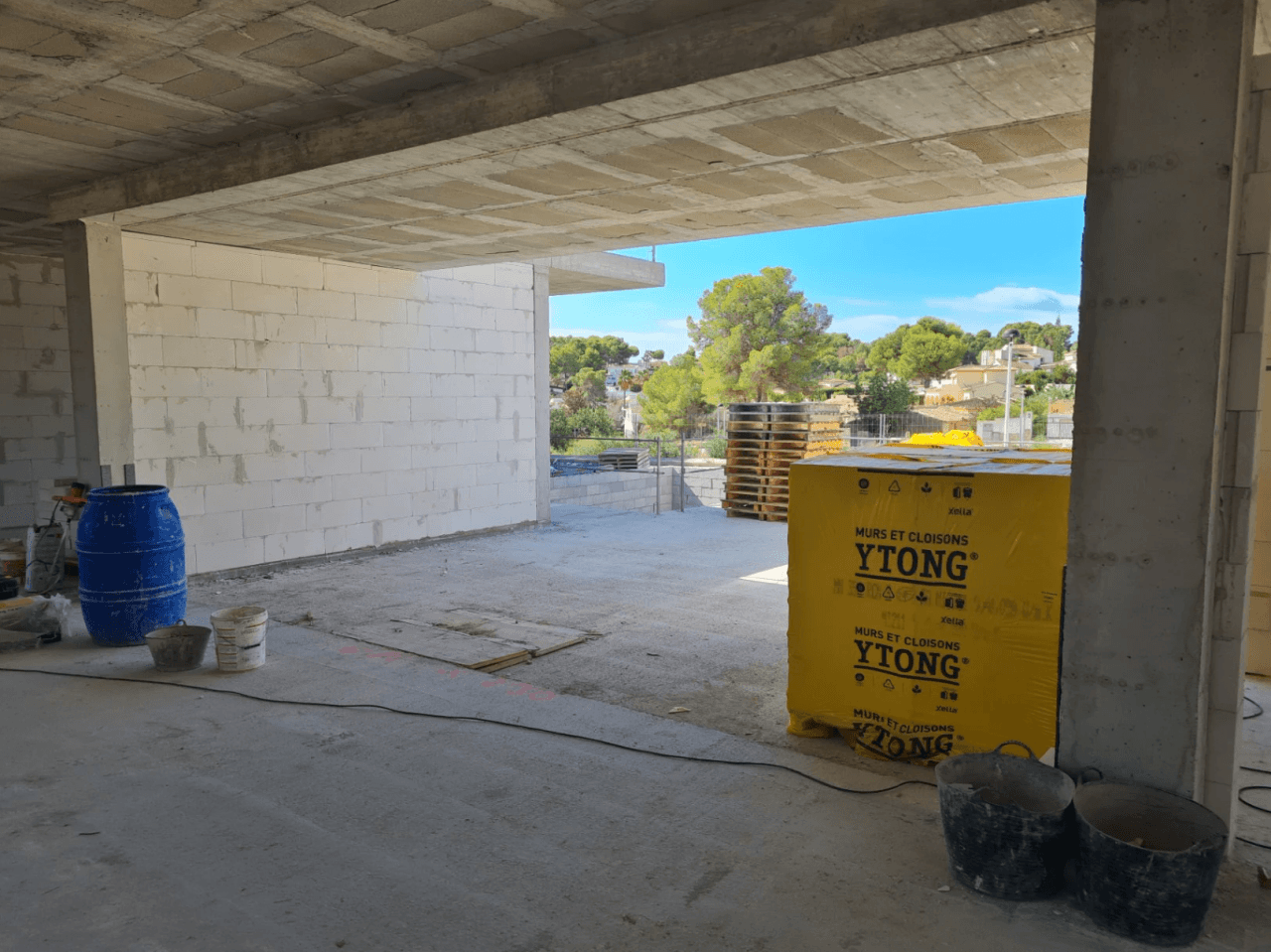Beautiful modern new build villa with open views in Moraira.