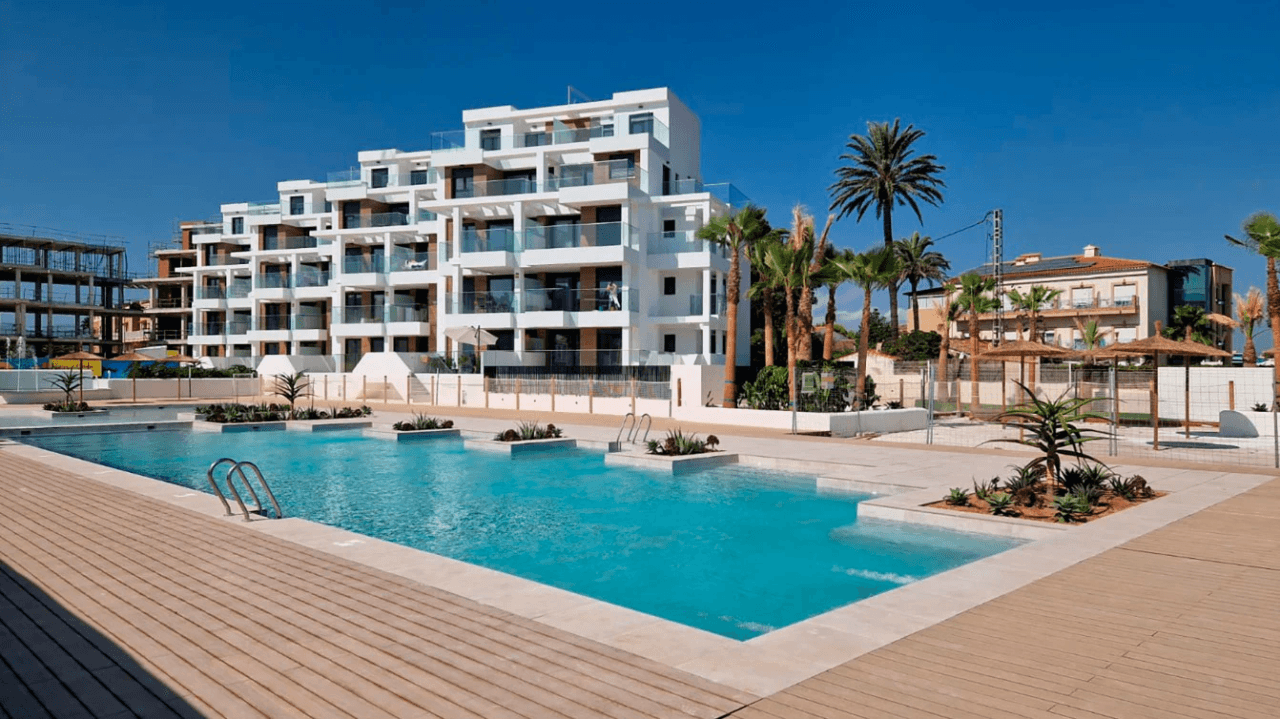 Exclusiva promoción residencial en primera línea de playa en Dénia