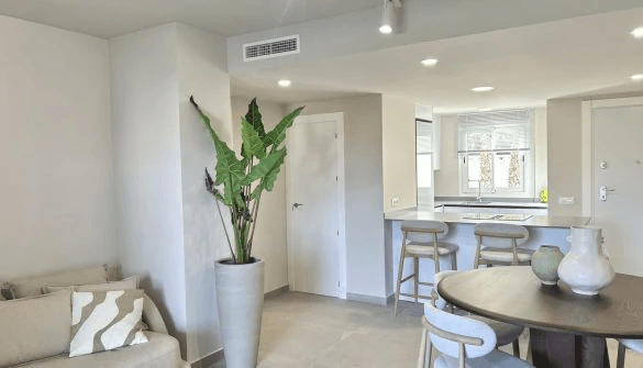 Moderno Apartamento Nuevo de 2 Dormitorios en Urbanización con Jardín y Piscina Comunitaria