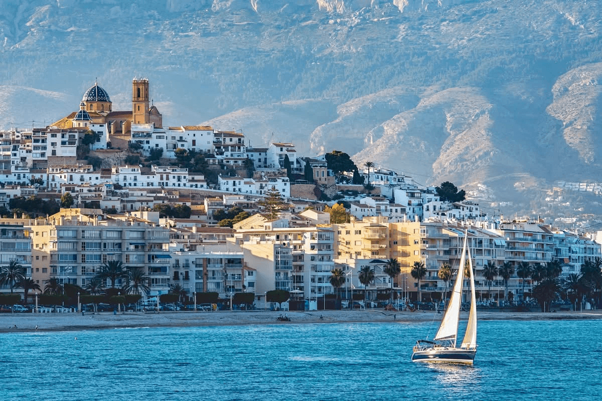 Preciosa casa adosada con vistas al mar en Altea Hills