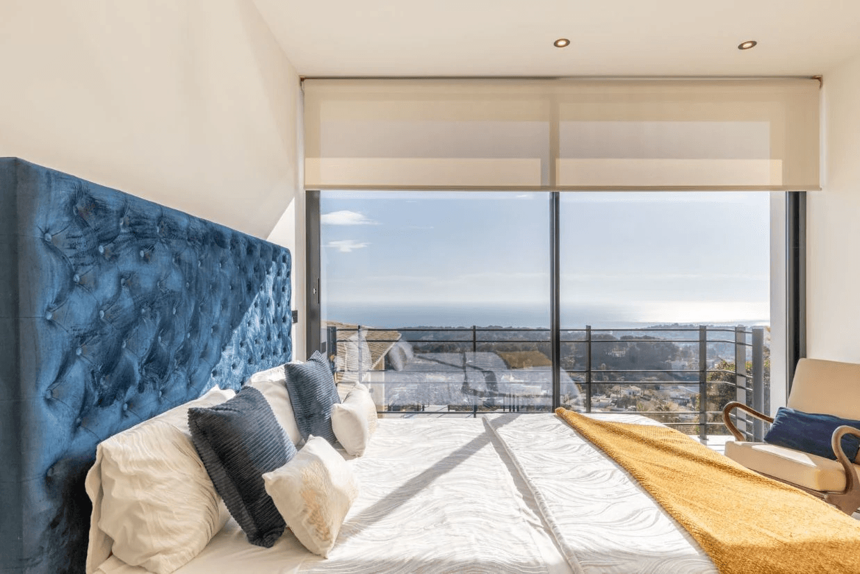 Villa de lujo con vistas panoramicas al mar
