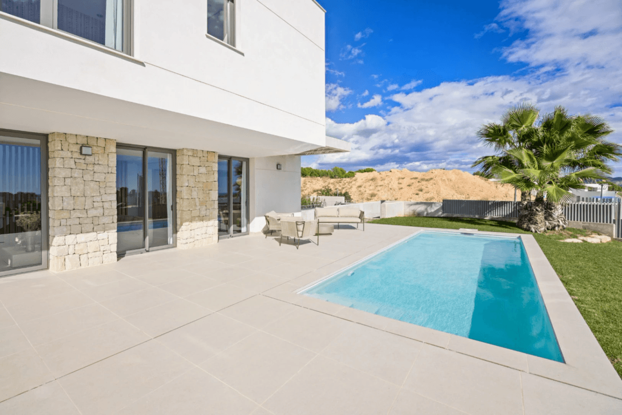 Villa orientación sur y vistas al mar