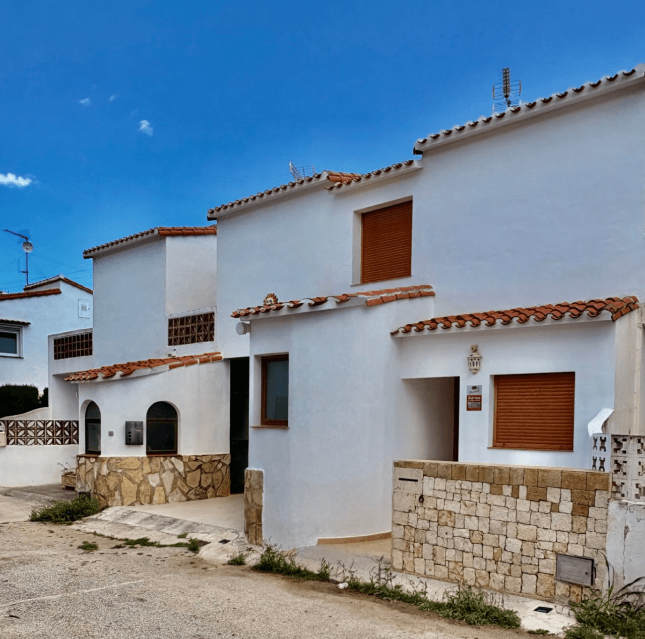 Adosado duplex con terraza privada a poca distancia del la playa