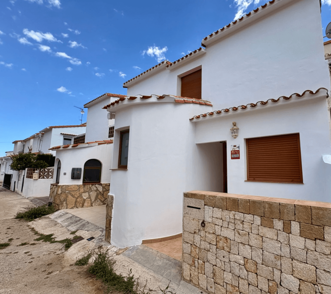 Adosado duplex con terraza privada a poca distancia del la playa