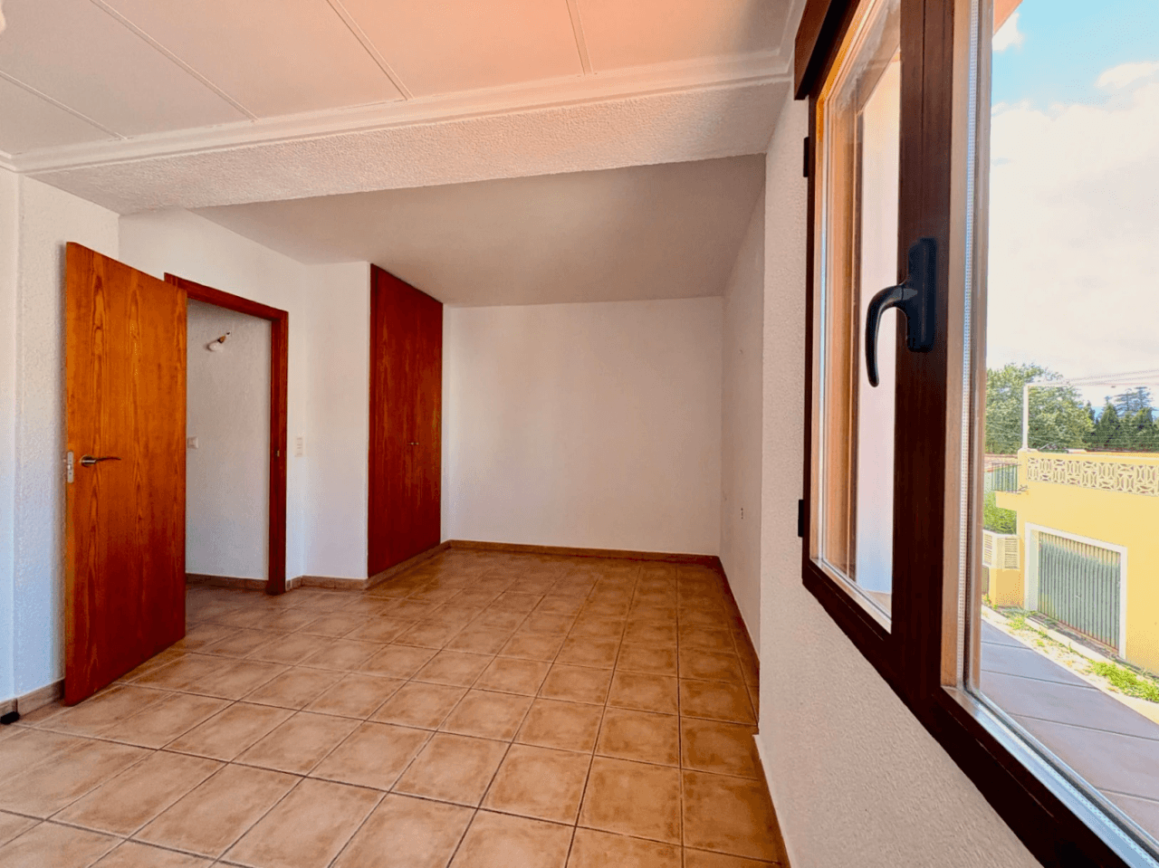 Adosado duplex con terraza privada a poca distancia del la playa