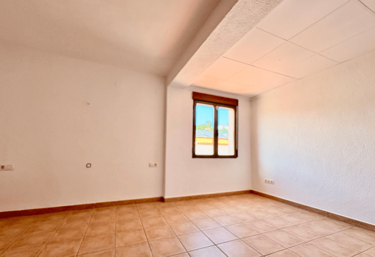 Adosado duplex con terraza privada a poca distancia del la playa